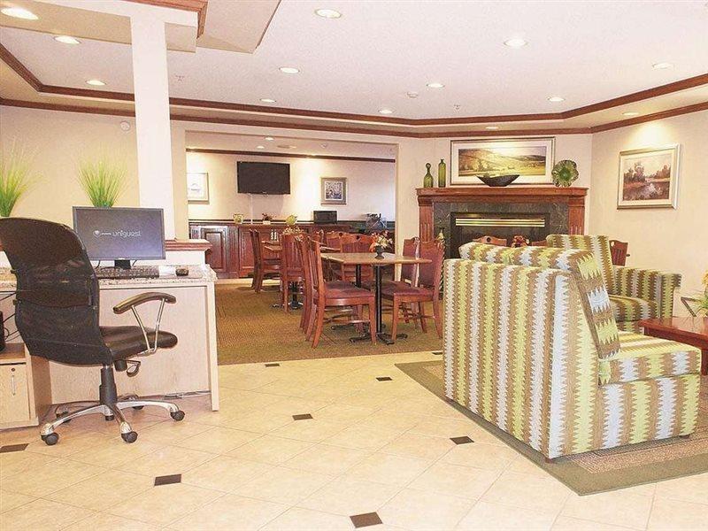 La Quinta Inn By Wyndham Milwaukee West Brookfield Esterno foto